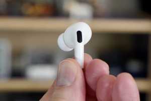 Boy's eardrum 'ripped open' by AirPods Amber Alert, lawsuit alleges