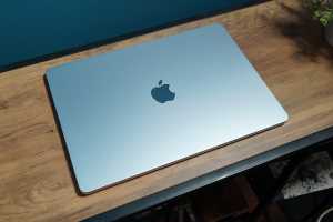 A cheap MacBook powered by an iPhone chip? Here's how it could work