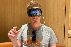 Apple is working on a new Vision headset made for the Mac