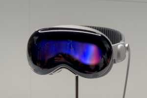 Apple Vision Pro doesn’t have a ProMotion display