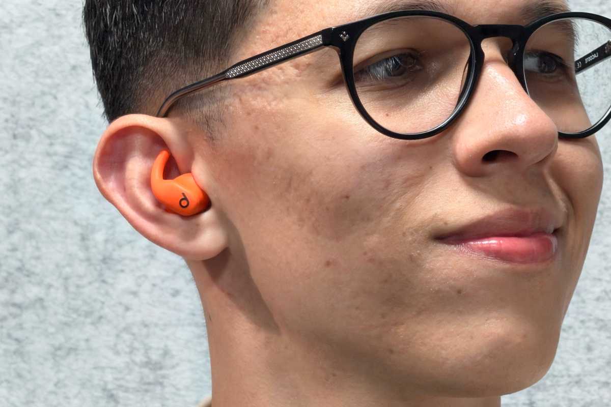 Orange Powerbeats Fit in ear